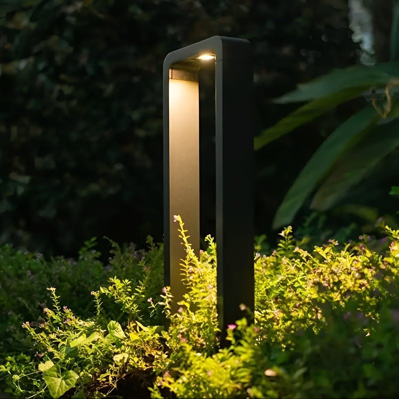 LumiGuard | Modern Outdoor LED Lamp – Style Meets Durability