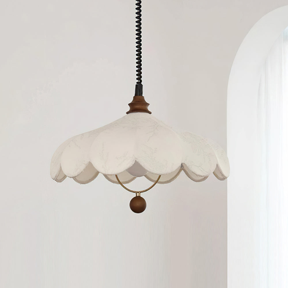 Hanora | Vintage Floral Pendant Light