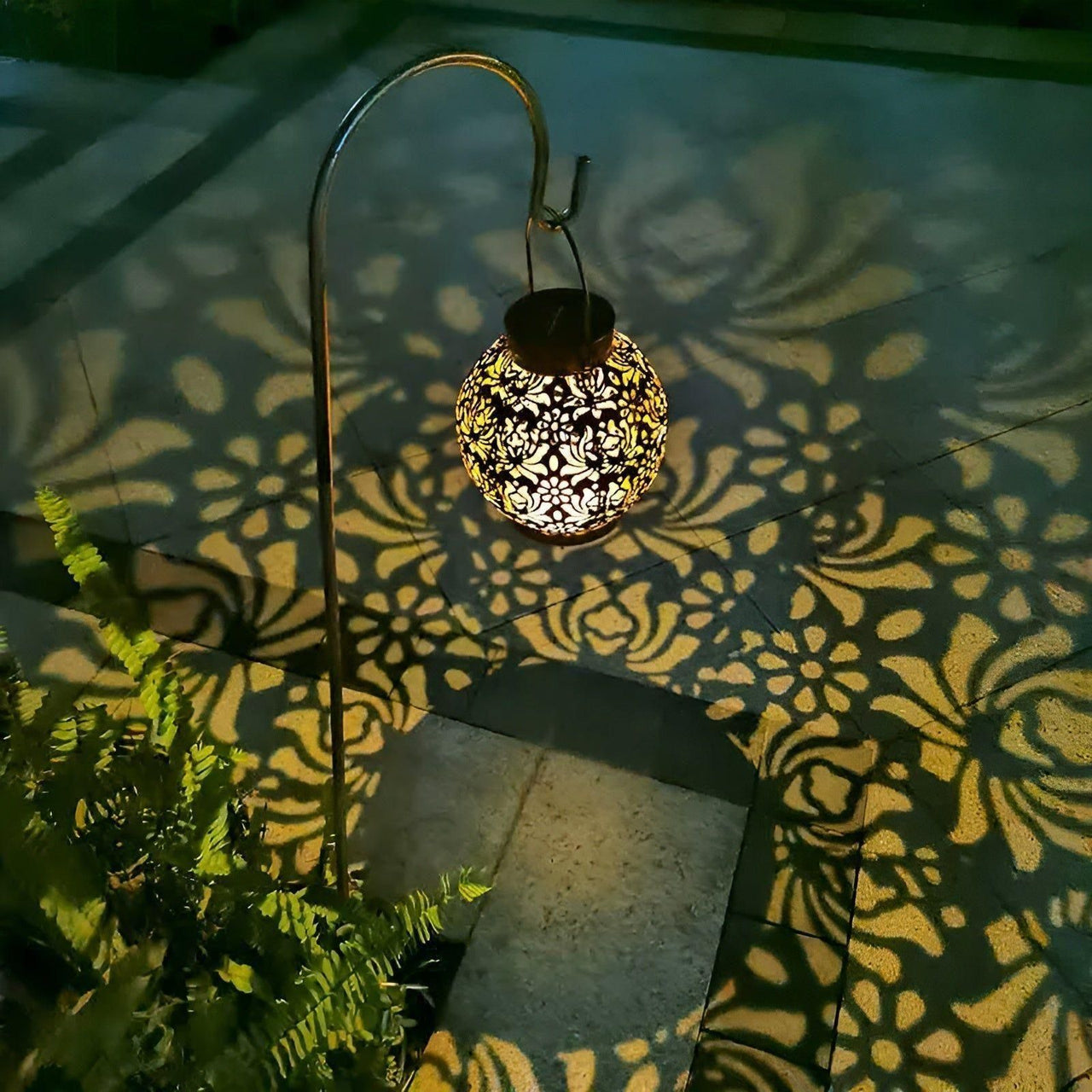 Hollow Elegance | Solar Pendant Lamp – Stylish, Energy-Efficient Outdoor Lighting