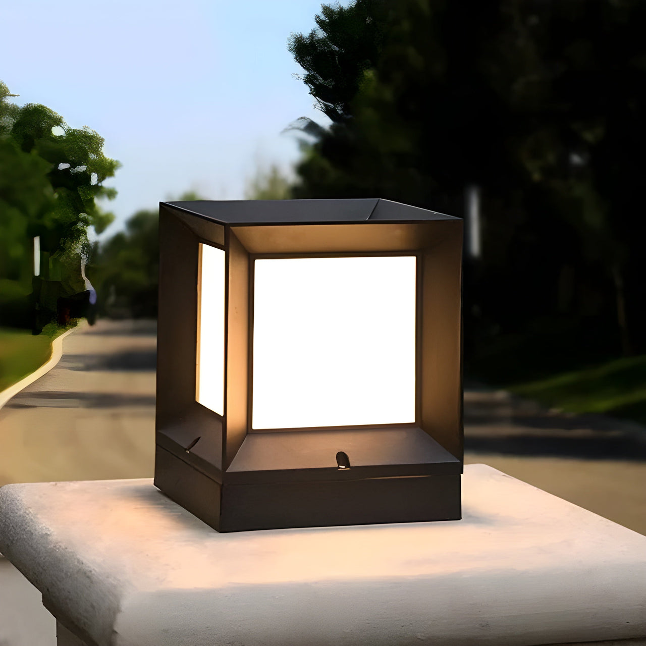 LumeLite | Elegant LED Outdoor Column Lamp