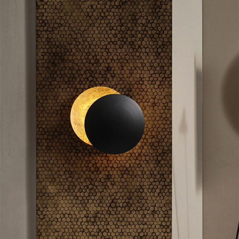 Lunaglow | Solar-powered Wall Lamp Inspired By Eclipses