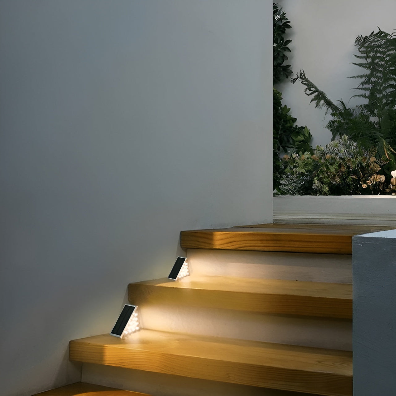 Elegare | TriGlow Light – Triangular Solar LED Stair Light for Outdoor Use
